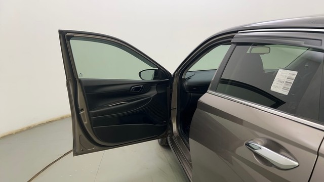 Second-hand 2021 Hyundai i20 Asta Turbo iMT for sale in Kolkata-27