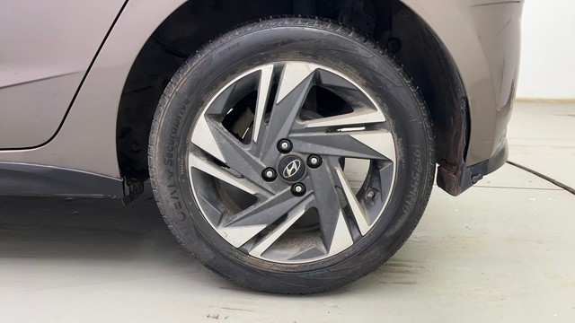 Second-hand 2021 Hyundai i20 Asta Turbo iMT for sale in Kolkata-19