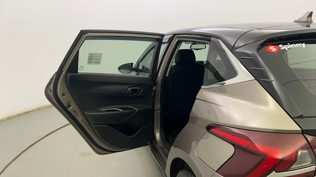 Second-hand 2021 Hyundai i20 Asta Turbo iMT for sale in Kolkata-33