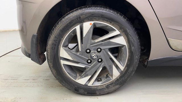 Second-hand 2021 Hyundai i20 Asta Turbo iMT for sale in Kolkata-18