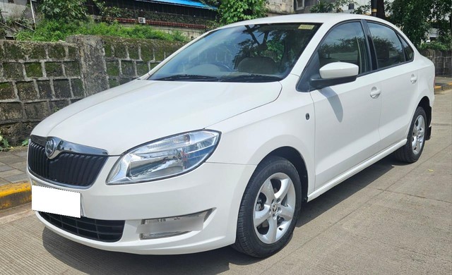 Second-hand 2015 Skoda Rapid 1.5 TDI AT Ambition for sale in Pune-4