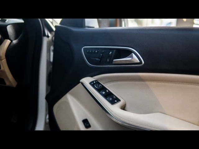 Second-hand 2016 Mercedes-Benz CLA 200 CGI Sport for sale in New Delhi-12