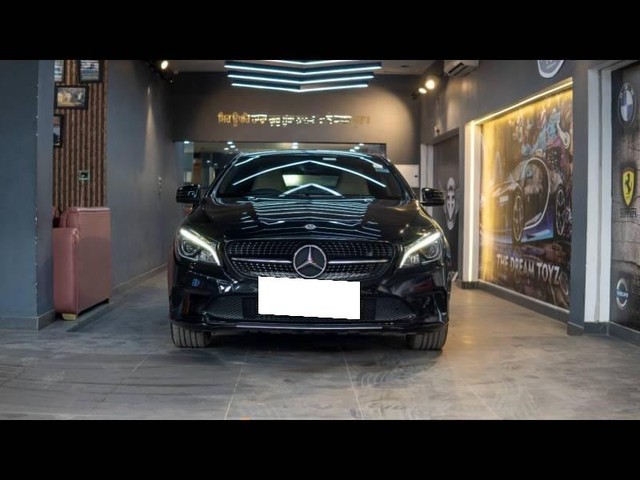 Second-hand 2019 Mercedes-Benz CLA 200 CGI Sport for sale in New Delhi-3