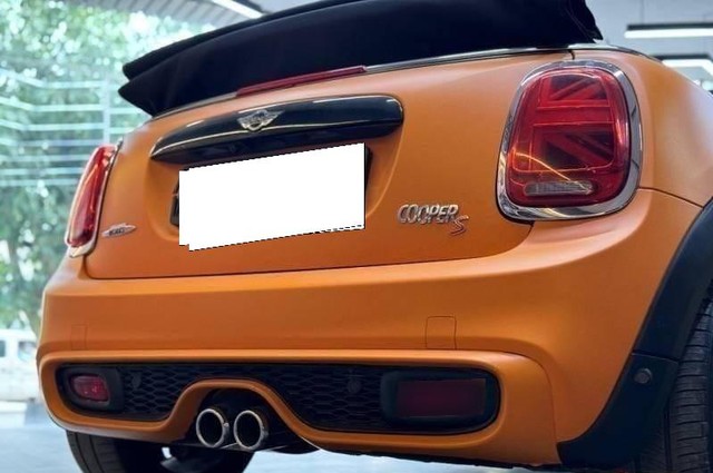 Second-hand 2018 Mini Cooper Convertible S for sale in New Delhi-7