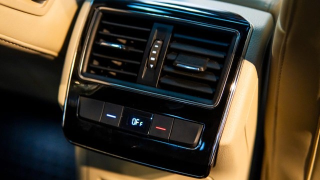 Second-hand 2021 Skoda Superb Laurin & klement BSVI for sale in New Delhi-4