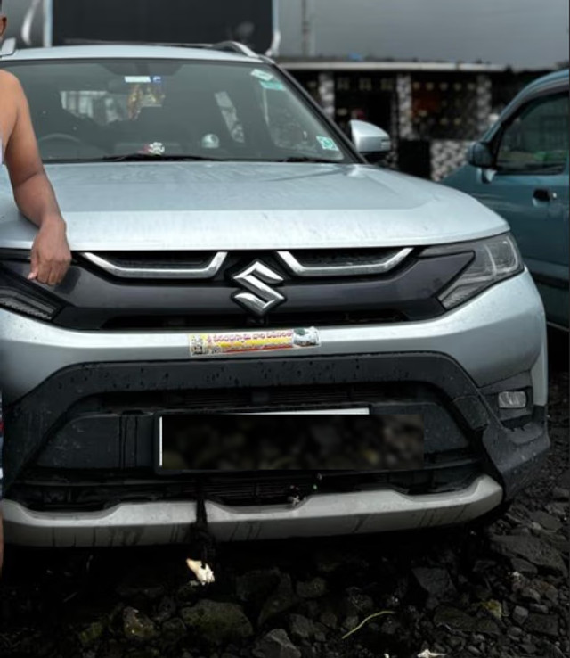 Second-hand 2023 Maruti Brezza Zxi CNG for sale in Warangal