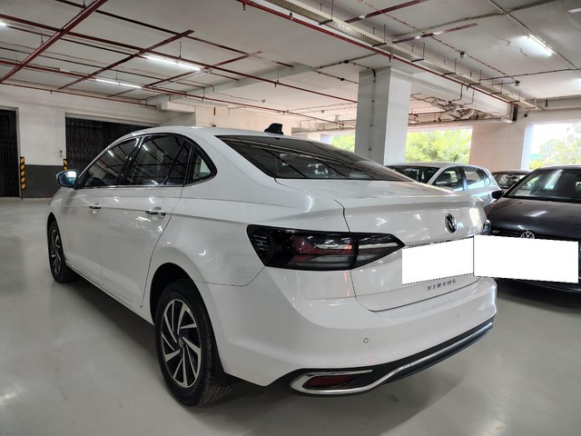 Second-hand 2022 Volkswagen Virtus Topline AT BSVI for sale in Pune-10