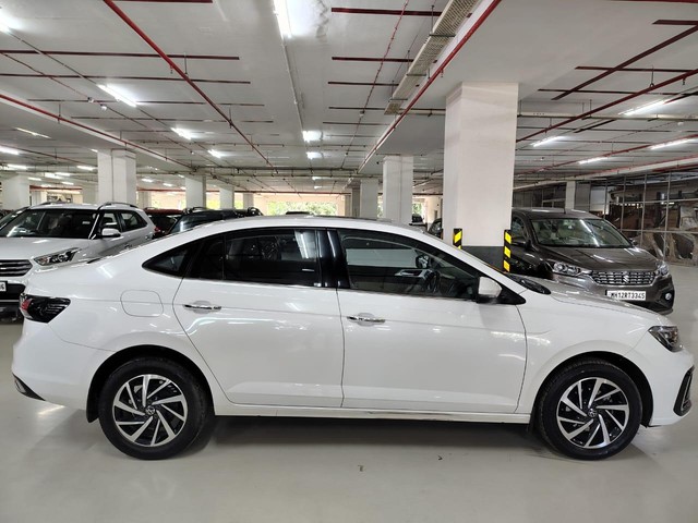 Second-hand 2022 Volkswagen Virtus Topline AT BSVI for sale in Pune-4