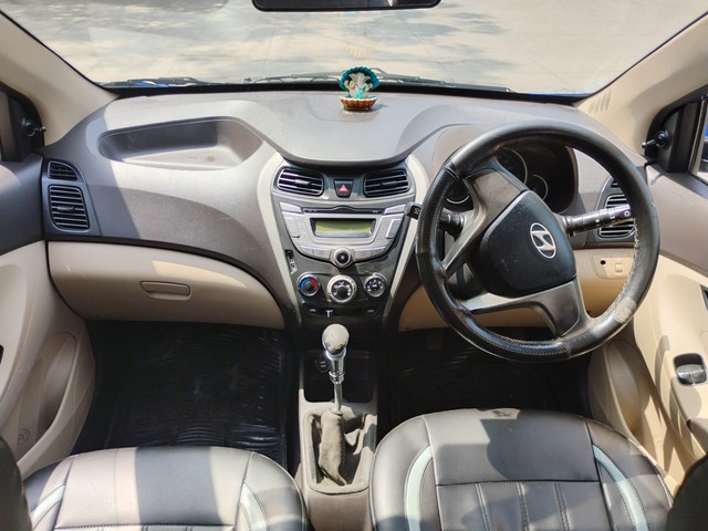 Second-hand 2015 Hyundai EON Sportz for sale in Thane-7