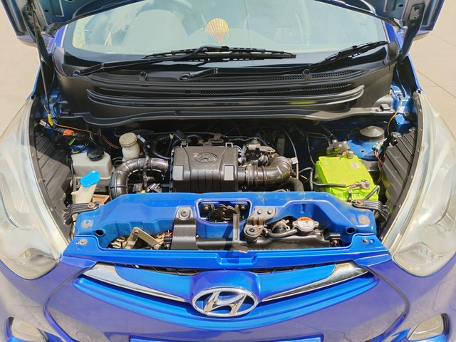 Second-hand 2015 Hyundai EON Sportz for sale in Thane-5