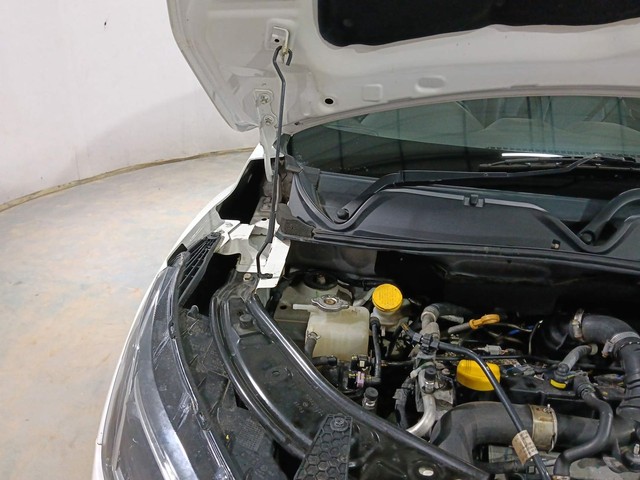 Second-hand 2021 Nissan Magnite Turbo CVT XV Premium for sale in Kochi-30