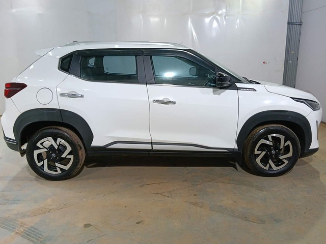 Second-hand 2021 Nissan Magnite Turbo CVT XV Premium for sale in Kochi-2