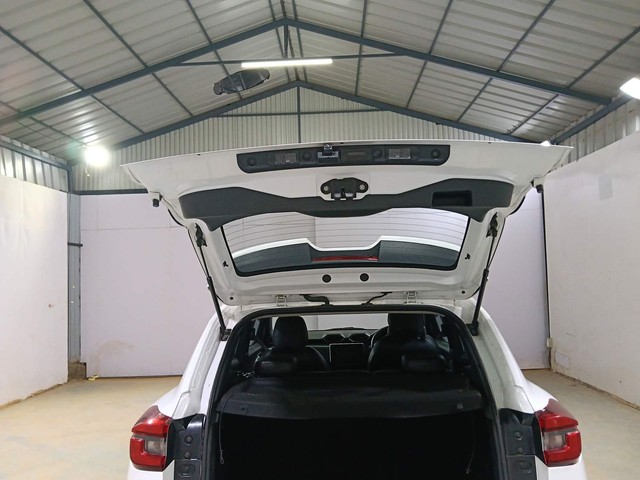 Second-hand 2021 Nissan Magnite Turbo CVT XV Premium for sale in Kochi-35