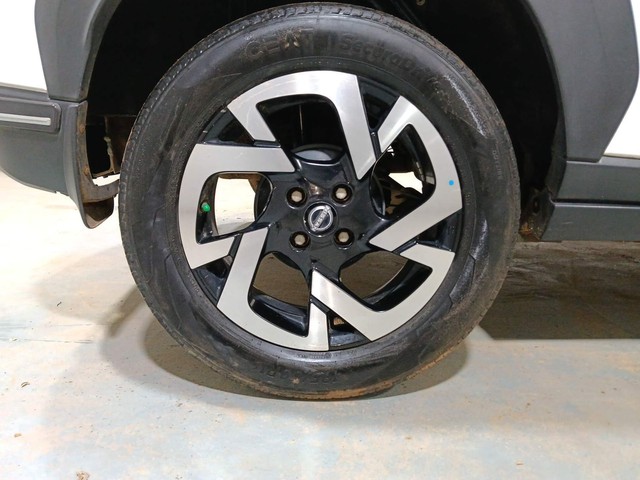 Second-hand 2021 Nissan Magnite Turbo CVT XV Premium for sale in Kochi-18