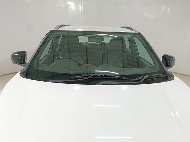 Second-hand 2021 Nissan Magnite Turbo CVT XV Premium for sale in Kochi-10