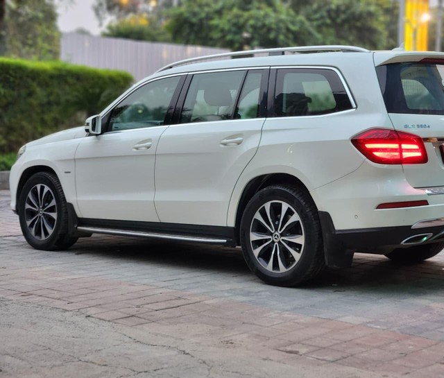 Second-hand 2019 Mercedes-Benz GLS 350d 4MATIC for sale in New Delhi-6
