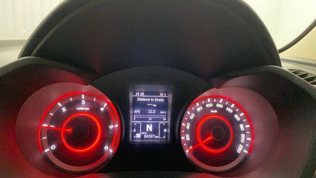 Mahindra XUV300 W8 BSIV Second-hand 2019 Mahindra XUV300 W8 BSIV for sale in Lucknow-11