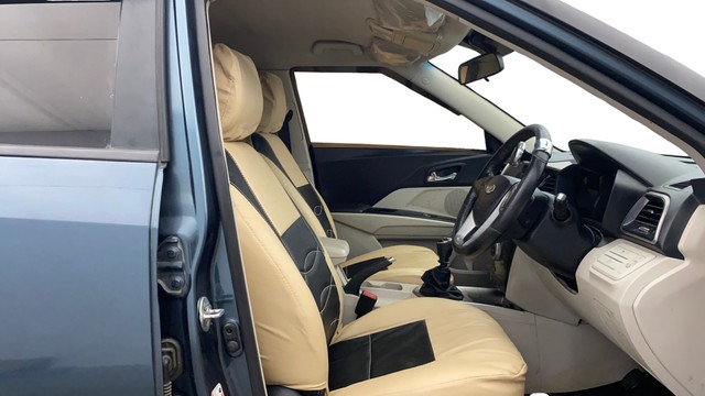 Mahindra XUV300 W8 BSIV Second-hand 2019 Mahindra XUV300 W8 BSIV for sale in Lucknow-15