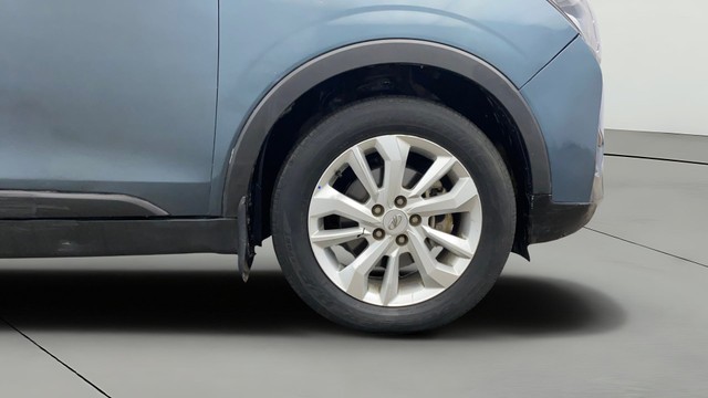 Mahindra XUV300 W8 BSIV Second-hand 2019 Mahindra XUV300 W8 BSIV for sale in Lucknow-24