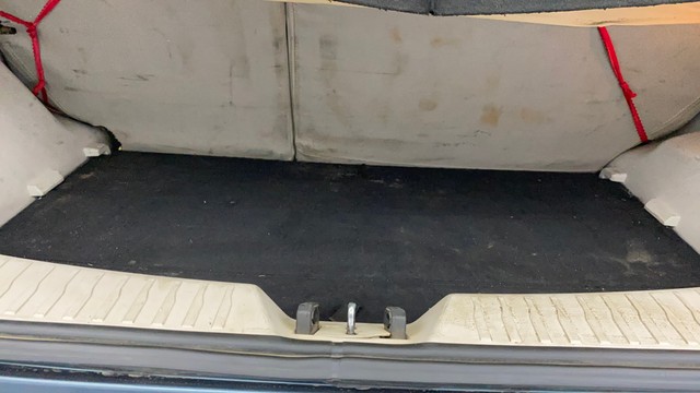 Mahindra XUV300 W8 BSIV Second-hand 2019 Mahindra XUV300 W8 BSIV for sale in Lucknow-19