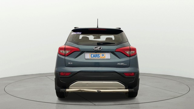 Mahindra XUV300 W8 BSIV Second-hand 2019 Mahindra XUV300 W8 BSIV for sale in Lucknow-3