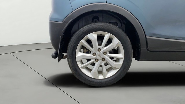 Mahindra XUV300 W8 BSIV Second-hand 2019 Mahindra XUV300 W8 BSIV for sale in Lucknow-25