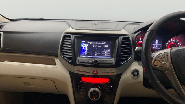 Mahindra XUV300 W8 BSIV Second-hand 2019 Mahindra XUV300 W8 BSIV for sale in Lucknow-22