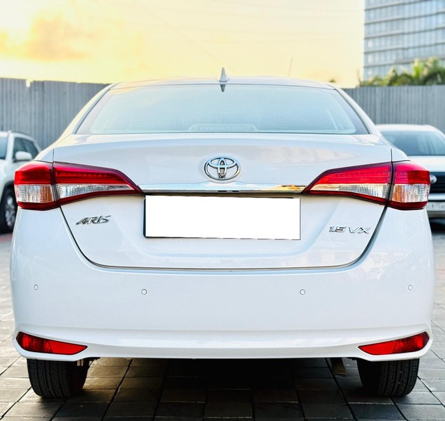 Second-hand 2018 Toyota Yaris VX CVT BSIV for sale in Surat-2