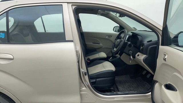 Second-hand 2019 Hyundai Santro Sportz CNG for sale in Ahmedabad-15