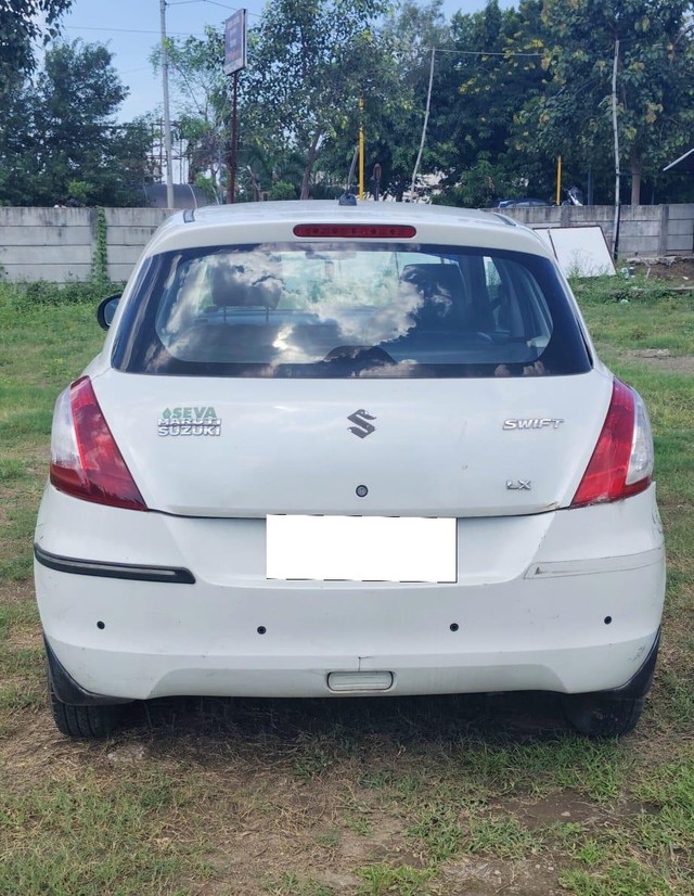 Second-hand 2011 Maruti Swift LXI for sale in Nagpur-2