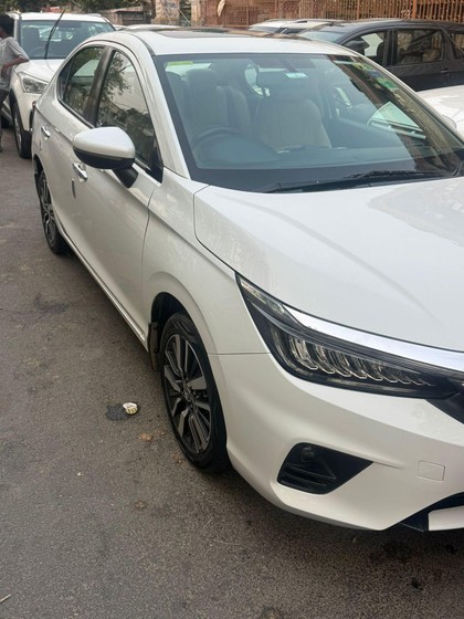 Second-hand 2021 Honda City ZX CVT for sale in New Delhi