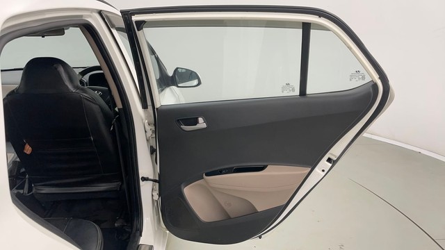 Second-hand 2015 Hyundai Grand i10 1.2 Kappa Sportz BSIV for sale in Jaipur-35