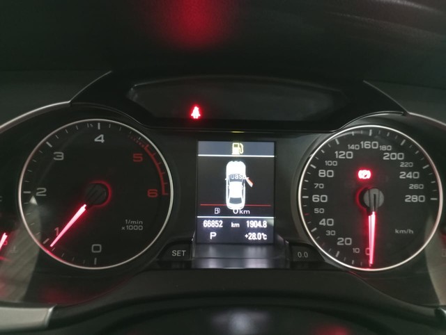 Audi A4 2.0 TDI Multitronic Second-hand 2012 Audi A4 2.0 TDI Multitronic for sale in Bangalore-19