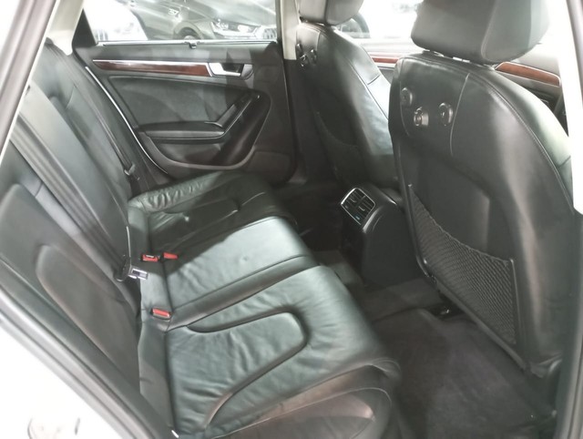 Audi A4 2.0 TDI Multitronic Second-hand 2012 Audi A4 2.0 TDI Multitronic for sale in Bangalore-8