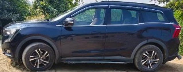 Second-hand 2023 Mahindra XUV700 AX5 5Str Diesel for sale in Gonda-2