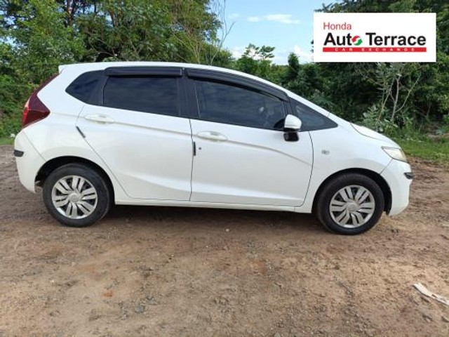 Second-hand 2018 Honda Jazz 1.5 S i DTEC for sale in Tiruchirappalli-19
