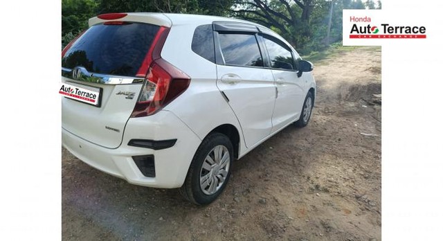 Second-hand 2018 Honda Jazz 1.5 S i DTEC for sale in Tiruchirappalli-15
