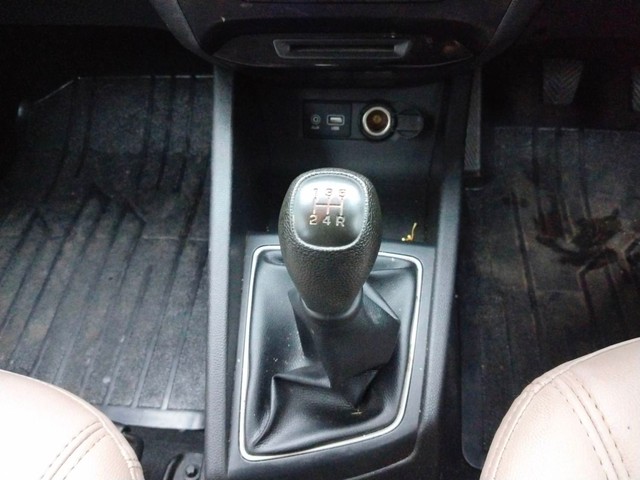 Second-hand 2017 Hyundai i20 Sportz 1.2 for sale in Visakhapatnam-12