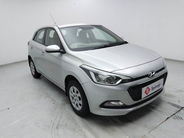 Second-hand 2017 Hyundai i20 Sportz 1.2 for sale in Visakhapatnam-1