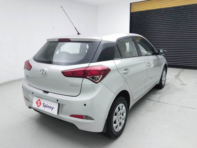 Second-hand 2017 Hyundai i20 Sportz 1.2 for sale in Visakhapatnam-3