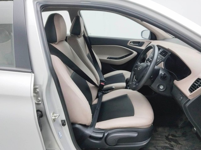 Second-hand 2017 Hyundai i20 Sportz 1.2 for sale in Visakhapatnam-15