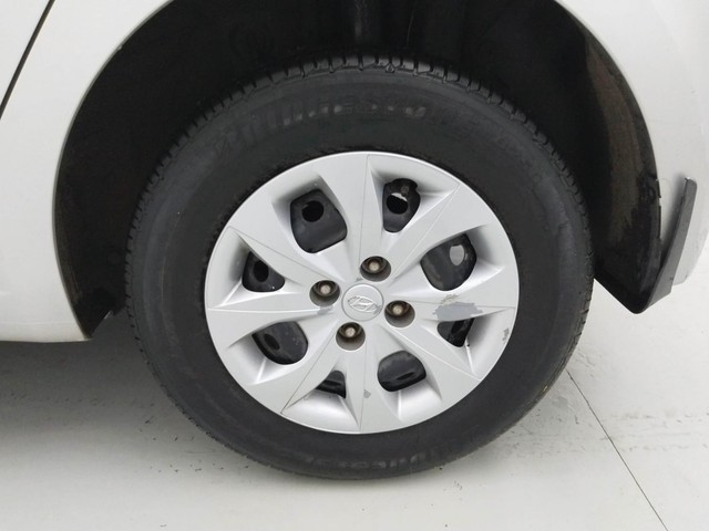 Second-hand 2017 Hyundai i20 Sportz 1.2 for sale in Visakhapatnam-19