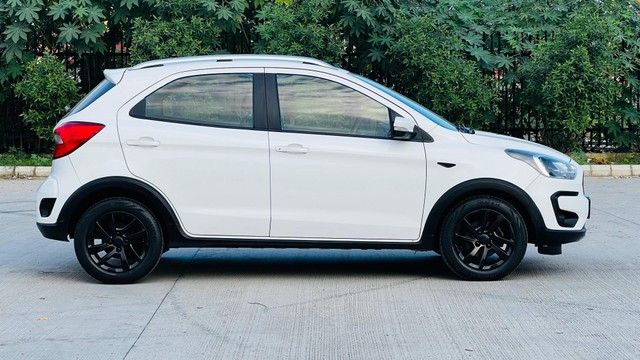 Second-hand 2018 Ford Freestyle Titanium Diesel BSIV for sale in Lucknow-1