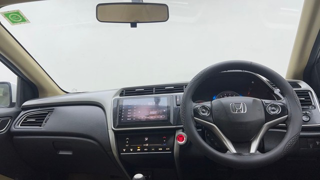 Second-hand 2018 Honda City V for sale in Sonipat-11