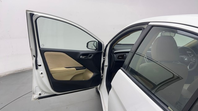 Second-hand 2018 Honda City V for sale in Sonipat-34