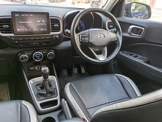 Second-hand 2022 Hyundai Venue S Plus for sale in Ghaziabad-11