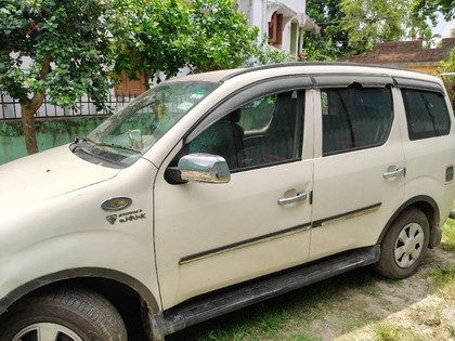 Second-hand 2019 Mahindra Xylo H4 for sale in Balurghat