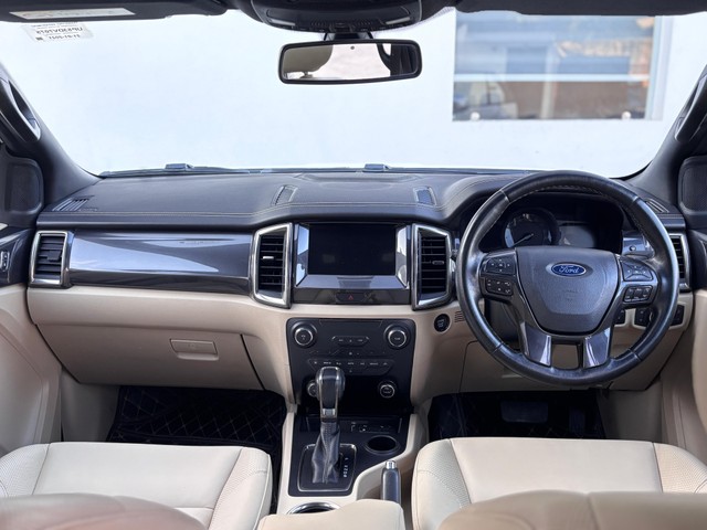 Second-hand 2021 Ford Endeavour Titanium Plus 4X2 AT for sale in New Delhi-24