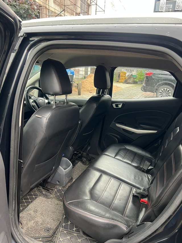 Second-hand 2013 Ford Ecosport 1.5 DV5 MT Titanium for sale in Indore-11