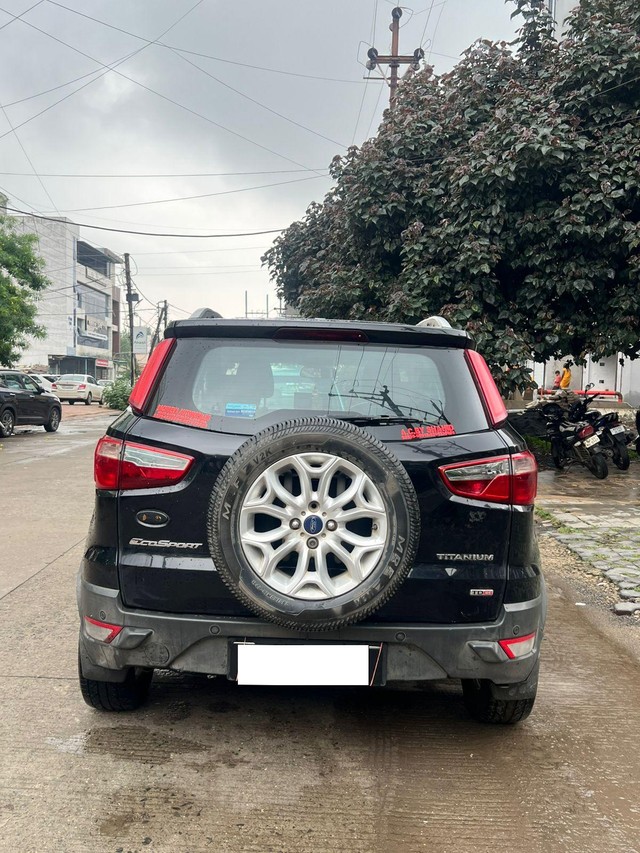 Second-hand 2013 Ford Ecosport 1.5 DV5 MT Titanium for sale in Indore-2